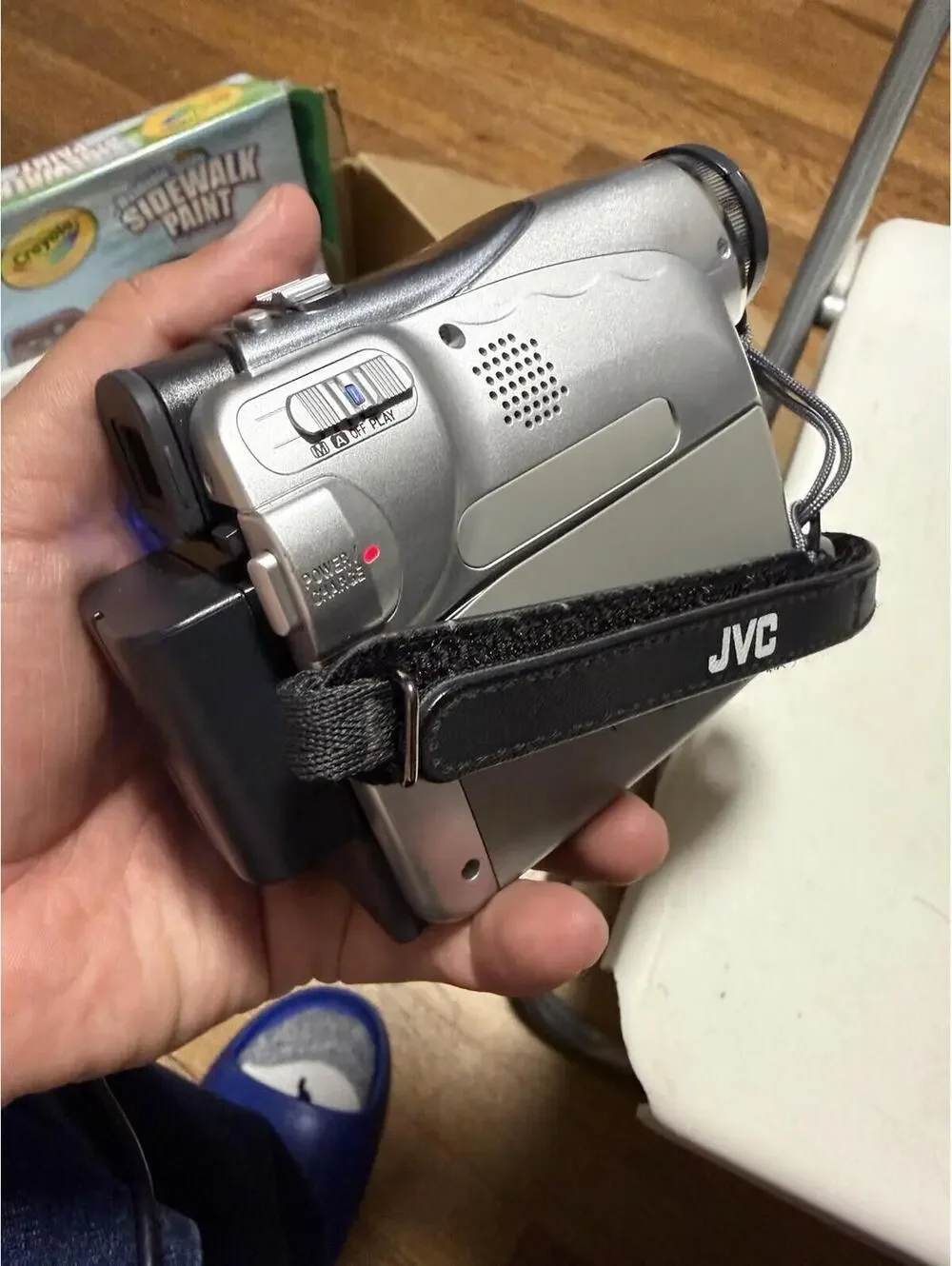 JVC PAL MiniDV Camcorder 25x Optical Zoom - Video Transfer (GR-D275U) With Manua
